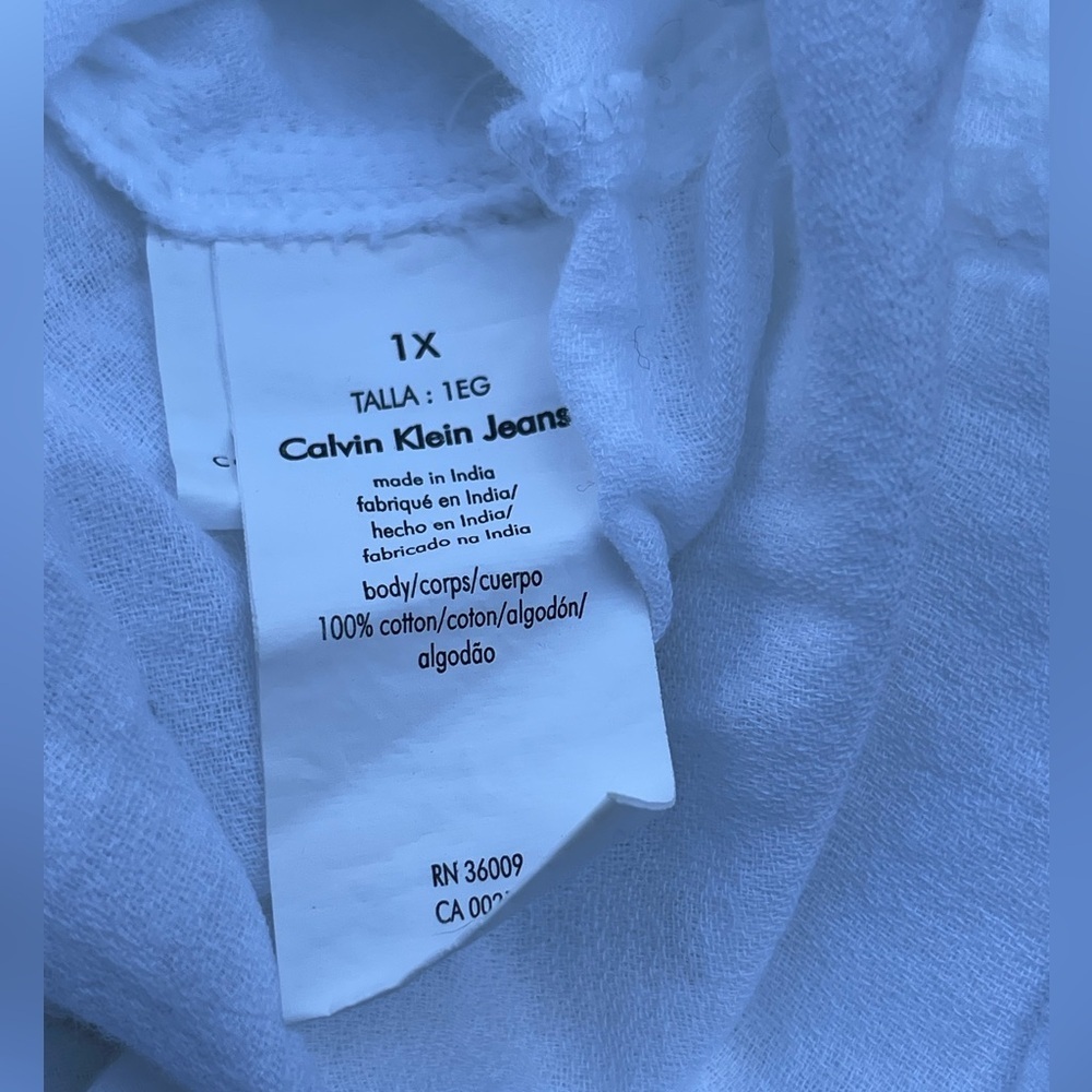 🔥❤️CALVIN KLEIN JEANS white blouse women’s size 1X - can be belted! Like new!! - Picture 6 of 8